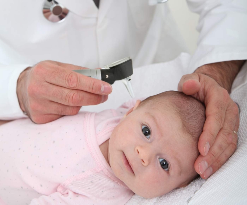 Hướng dẫn cách lấy dị vật trong tai trẻ với 4 bước cơ bản 3