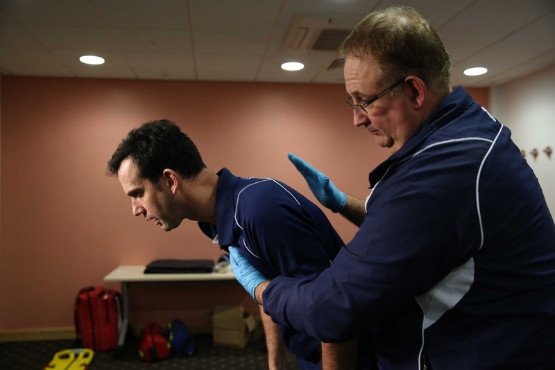 Hướng dẫn cách sơ cứu mắc nghẹn 2