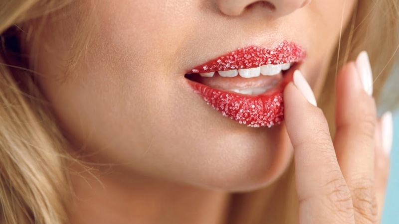 Hướng dẫn cách sử dụng tẩy tế bào chết môi đúng cách 1