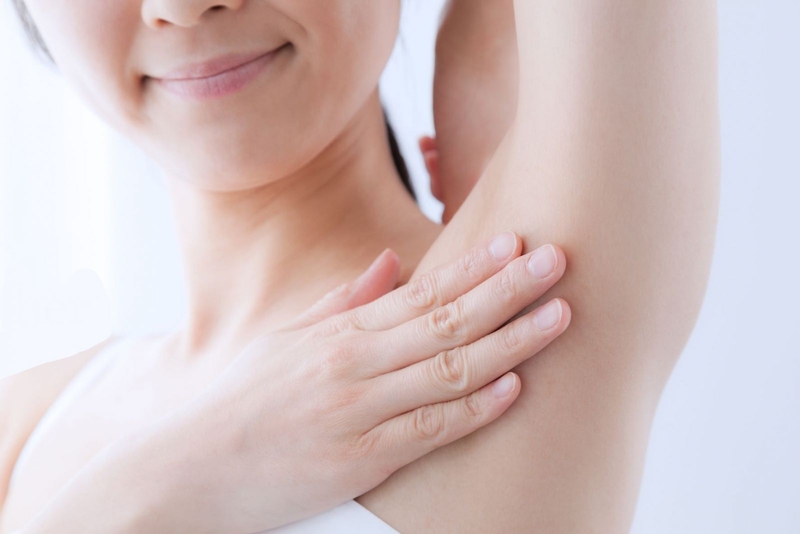 Nếu bạn bị đau hoặc ngứa ran khi thoa, hãy ngừng sử dụng kem ngay lập tức