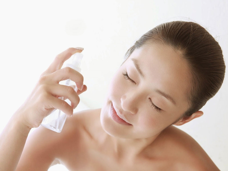 Hướng dẫn cách sử dụng xịt khoáng dưỡng ẩm cho da đúng chuẩn 2