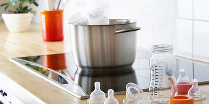 Hướng dẫn cách vệ sinh bình sữa cho bé đúng cách 2
