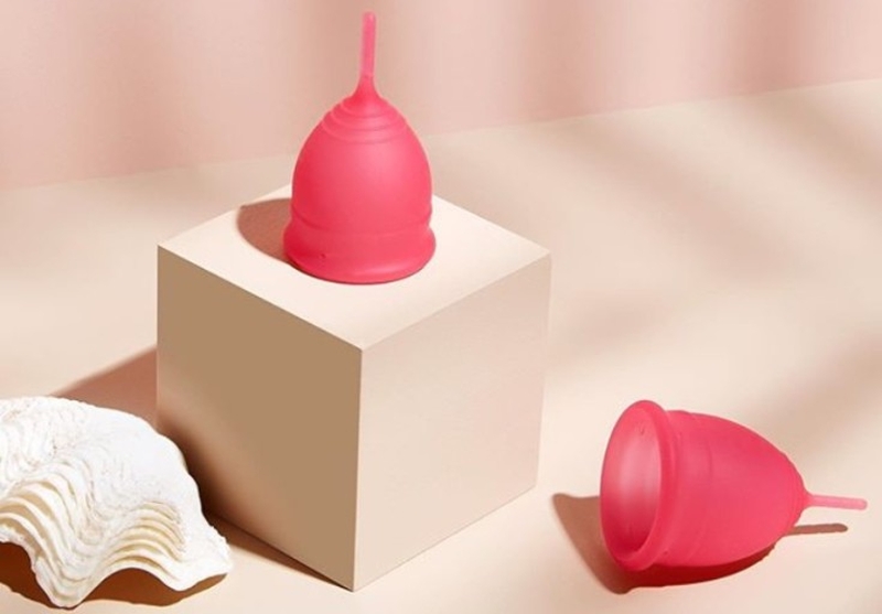 Cốc nguyệt san bị ố vàng và cách xử lý 1