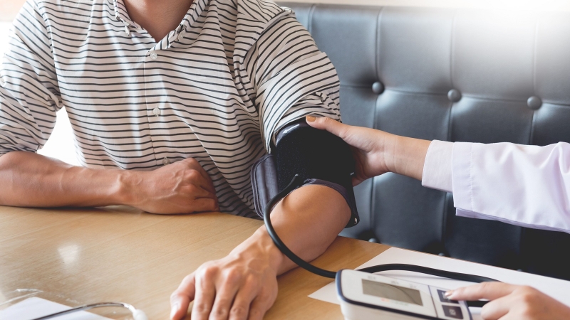 Hướng dẫn cách xử lý khi tăng huyết áp đột ngột 3