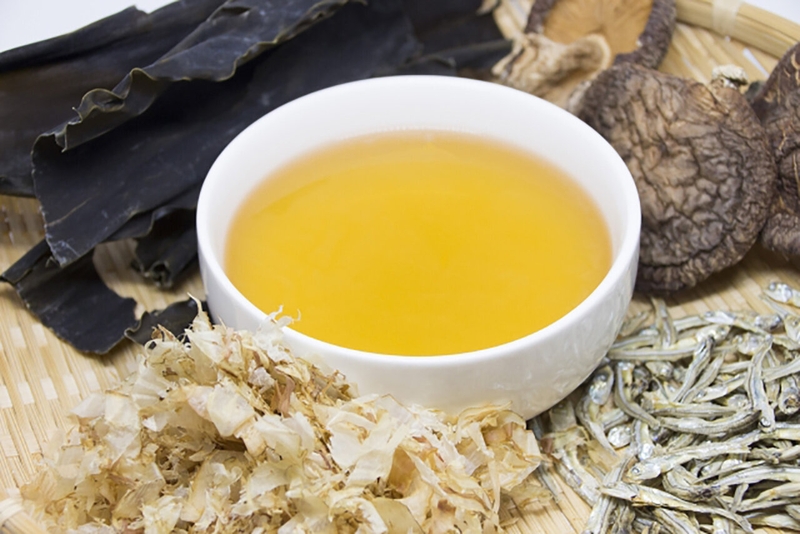 Hướng dẫn mẹ cách làm nước dashi cho bé 1 tuổi thơm ngon và bổ dưỡng 4