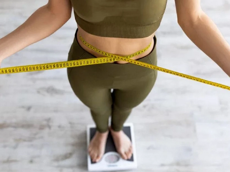 Hướng dẫn một số công thức làm nước detox giảm cân 7 ngày 2