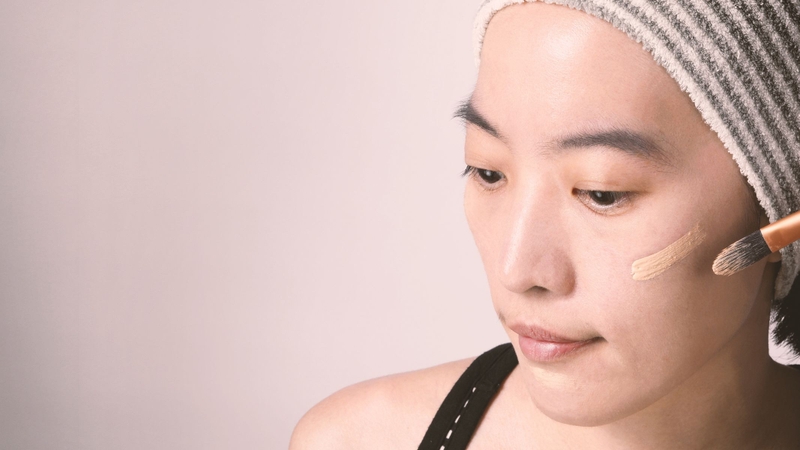 Hướng dẫn nàng cách trang điểm mùa đông không bị mốc, khô nẻ 1