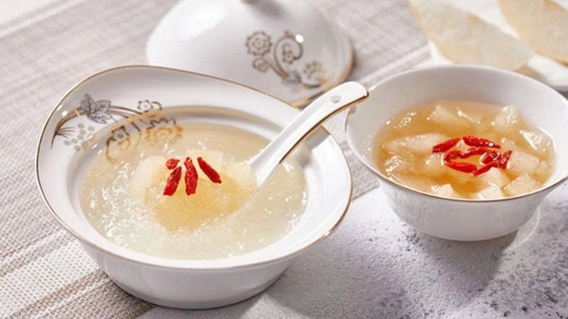 Hướng dẫn phân biệt tổ yến non và tổ yến già 3