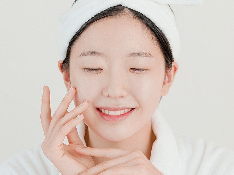 huong-dan-skincare-sau-khi-nan-mun-an-toan-cho-moi-loai-da3.jpg