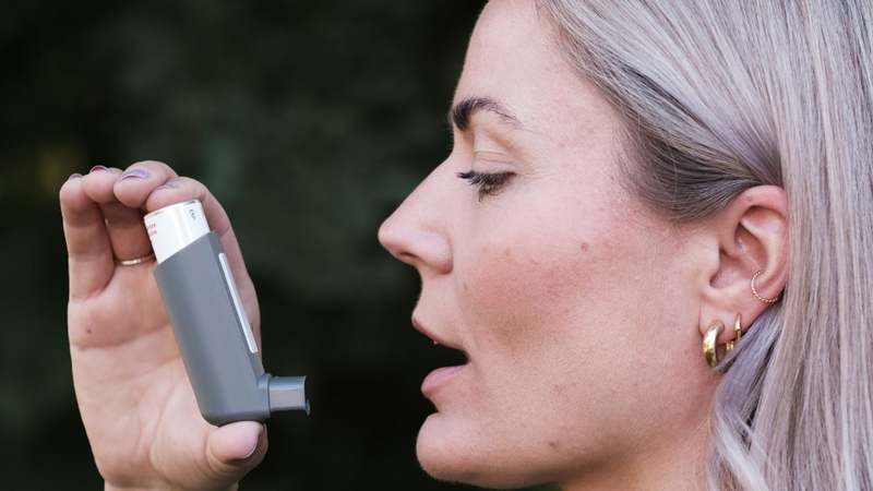 Hướng dẫn sử dụng bình xịt hen suyễn. Ưu điểm khi sử dụng bình xịt định liều 4