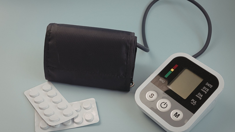 Thay màn hình máy đo huyết áp cần được thực hiện đúng cách để đảm bảo thiết bị hoạt động ổn định