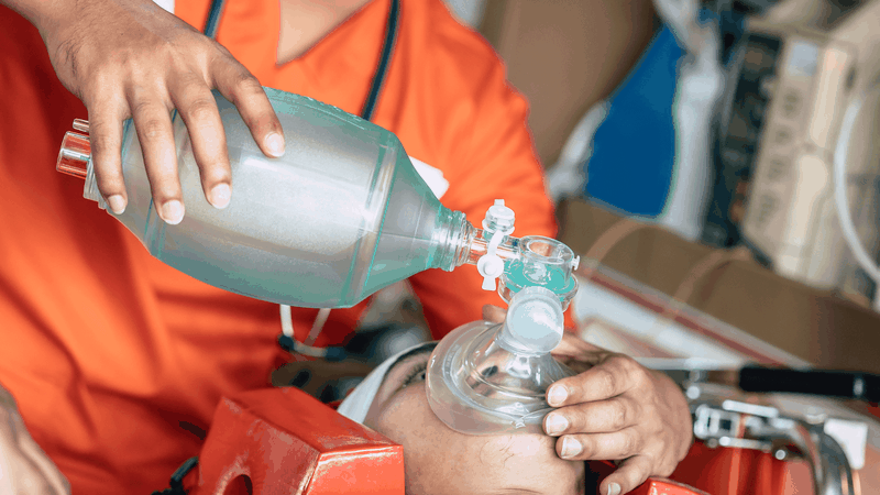 Hướng dẫn thực hiện kỹ thuật bóp bóng Ambu qua mặt nạ đúng cách 2