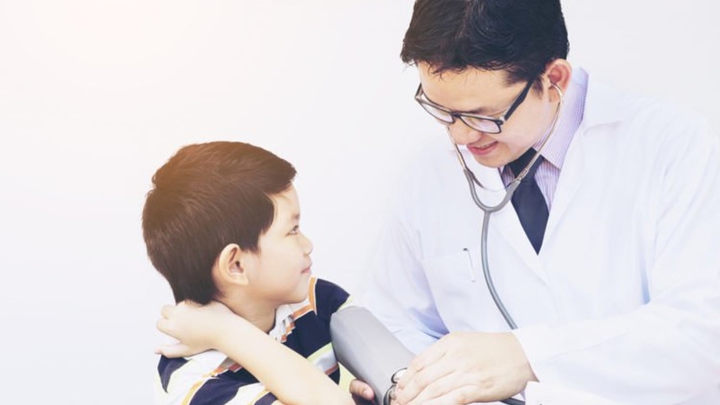 Huyết áp trẻ em bao nhiêu là bình thường 1