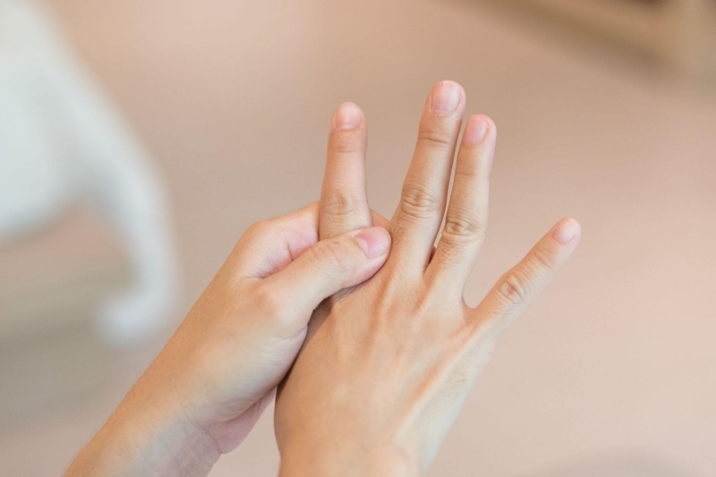 Huyệt Bát Tà ở đâu và ứng dụng huyệt trong việc chữa bệnh?2