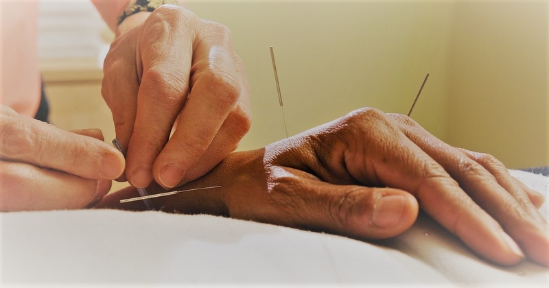 Huyệt Bát Tà ở đâu và ứng dụng huyệt trong việc chữa bệnh?3