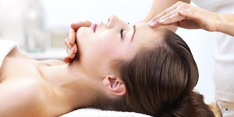 Massage huyệt thần đình sẽ giúp cơ thể khỏe khắn và hạn chế một số bệnh lý về não bộ