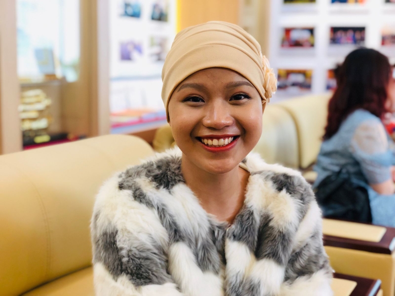 Cách chọn khăn quàng cổ, mũ và khăn xếp cho bệnh nhân ung thư rụng tóc 6