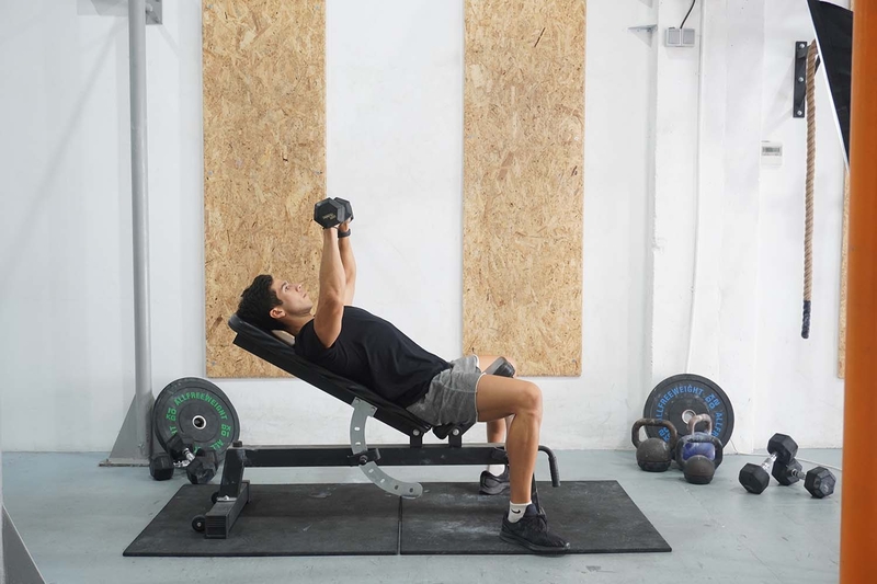 Incline Bench Press: Bài tập tạo cơ ngực săn chắc, quyến rũ 4