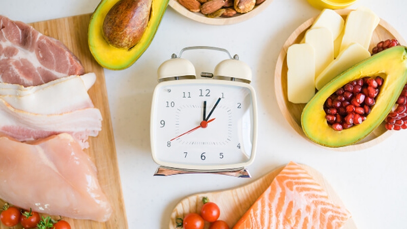 Intermittent fasting giúp hỗ trợ giảm cân và duy trì vóc dáng