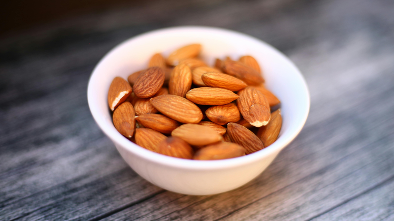 Hạnh nhân giàu magie và vitamin E, hỗ trợ sức khỏe toàn diện và chống oxy hóa hiệu quả