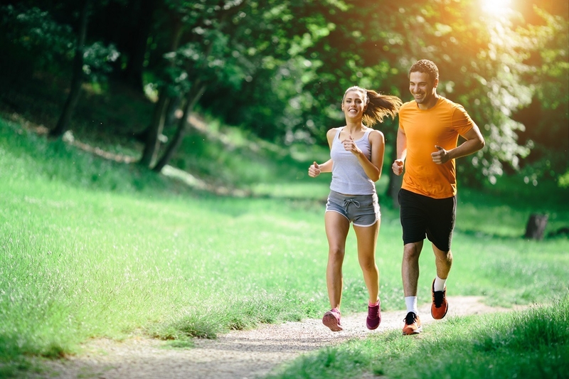 Jogging hay chạy bộ thư giãn với tốc độ chậm 2