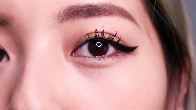Hướng dẫn kẻ eyeliner
