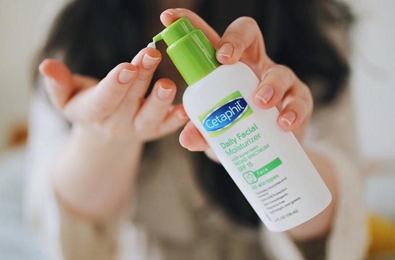 Sản phẩm kem chống nắng cho da mụn Cetaphil có tốt không 3