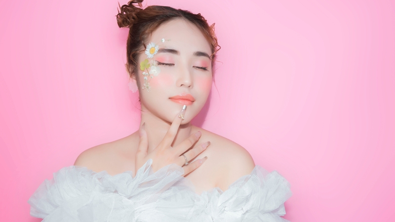 Kem chống nắng trang điểm hay còn gọi là kem chống nắng che nâng tông