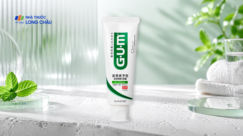 Kem đánh răng Sunstar GUM LB hương bạc hà thảo mộc