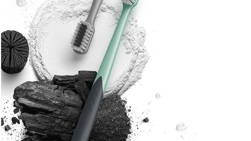 Kem đánh răng than hoạt tính tăng khả năng làm sạch, sáng răng