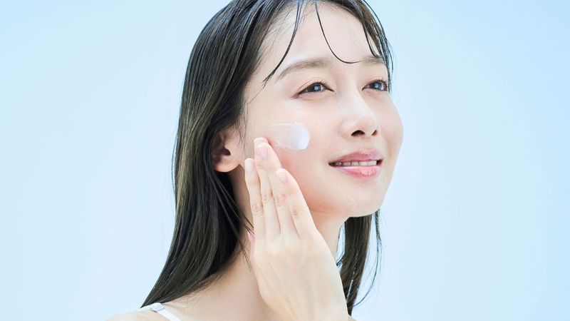 Nhiều người dùng thắc mắc liệu kem dưỡng ẩm có làm trắng da không