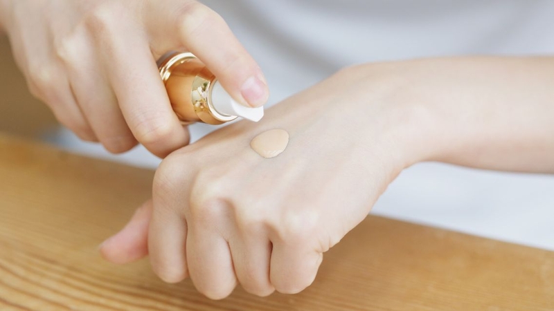 Bảo quản đúng cách giúp kem nền dùng được lâu hơn