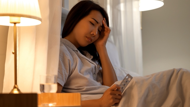 Kẹo ngủ melatonin phù hợp cho người mất ngủ tạm thời hoặc rối loạn nhịp sinh học