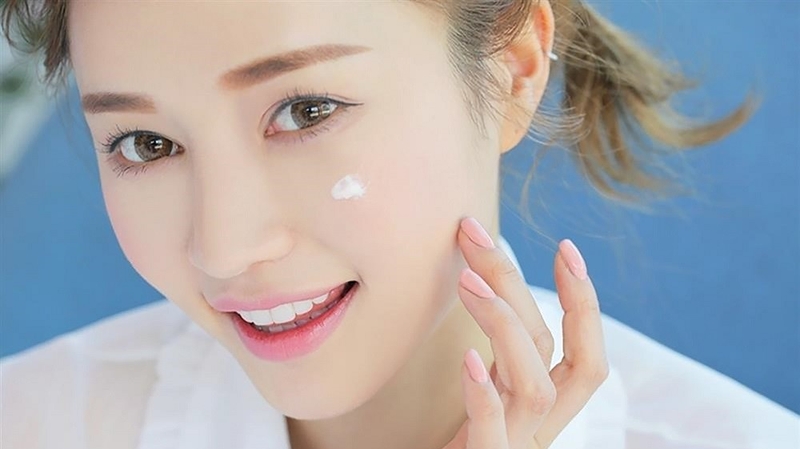 Kết hợp niacinamide và kem chống nắng có tác dụng gì? 1