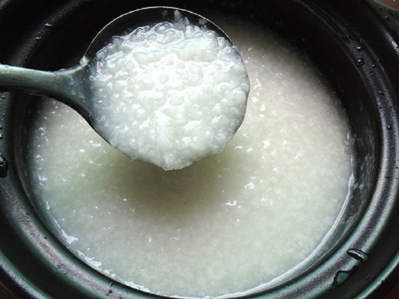 Khám phá ngay cách nấu cháo rây cho bé tập ăn dặm cực đơn giản 3