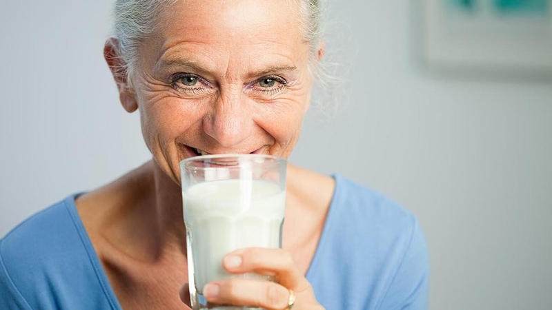 Khám phá những tác dụng không ngờ của sữa non dành cho người lớn 1