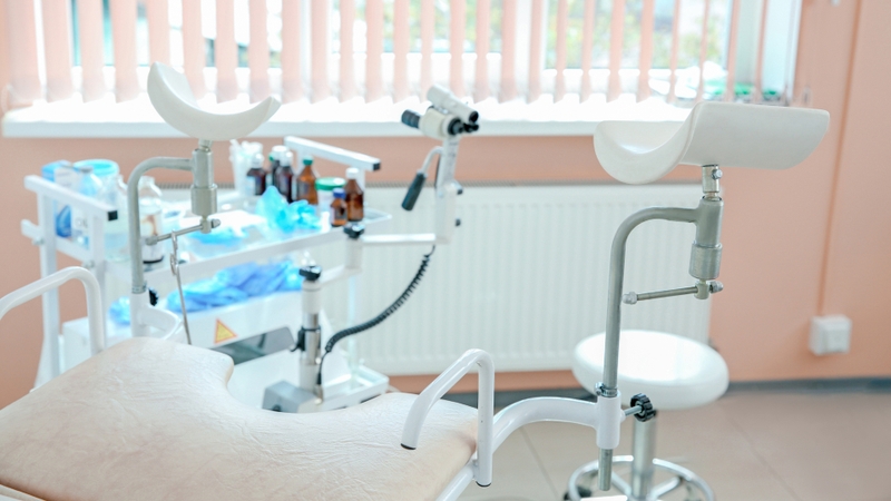 Nên ưu tiên khám tại các bệnh viện được trang bị đầy đủ thiết bị chẩn đoán và điều trị hiện đại