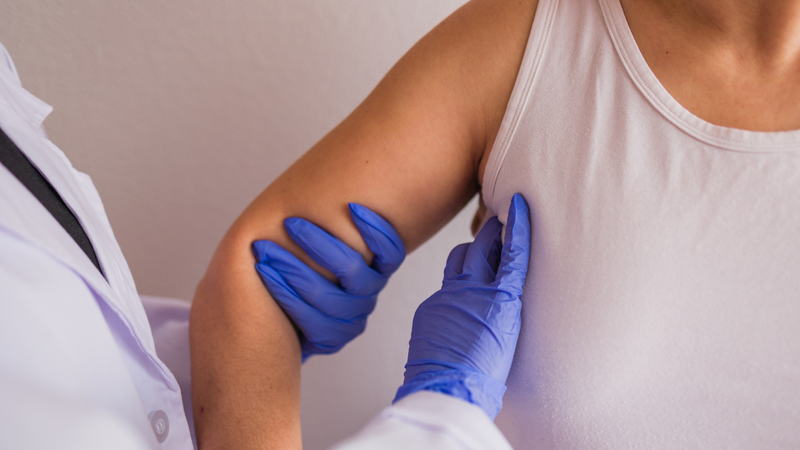 Người từ 40 tuổi trở lên có nguy cơ cao mắc các bệnh như ung thư vú