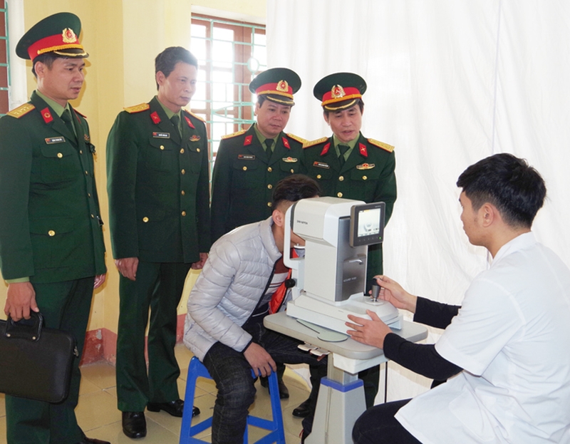 Bị loạn thị có đi nghĩa vụ quân sự không? 2