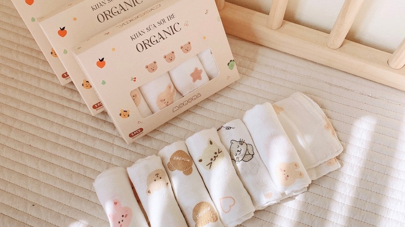 khan-sua-de-lam-gi-mot-so-kinh-nghiem-chon-mua-khan-sua-cho-tre-so-sinh 1.jpg