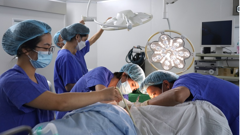 Khâu eo tử cung bao lâu thì quan hệ được? 3