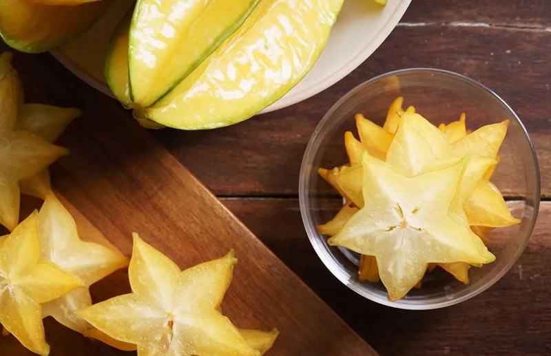 Khế chua ngâm đường phèn: Bài thuốc giảm viêm họng hiệu quả 3