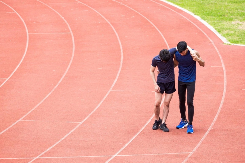 Nếu bị đứt dây chằng mà vẫn chạy bộ thì có nguy hiểm không?