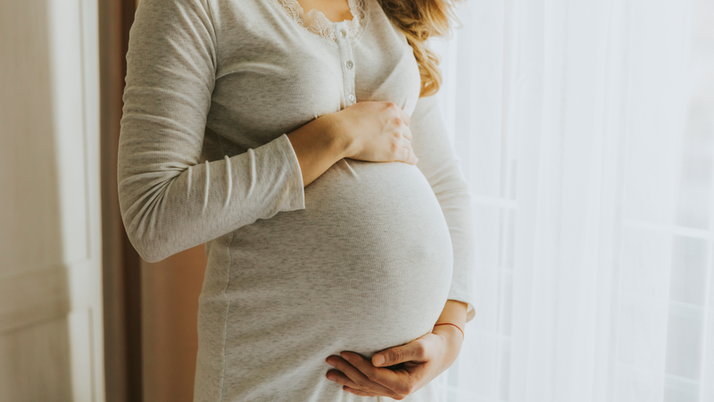 Phụ nữ mang thai là đối tượng chống chỉ định chụp X-quang