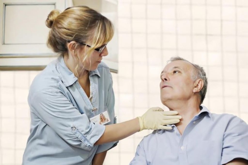 Khi nào cần nuôi ăn qua sonde dạ dày? Những lưu ý khi chăm sóc 2