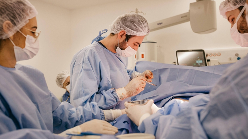 Khi nào đóng hậu môn nhân tạo? Thời gian tối ưu là từ 3 - 12 tháng sau phẫu thuật đầu tiên