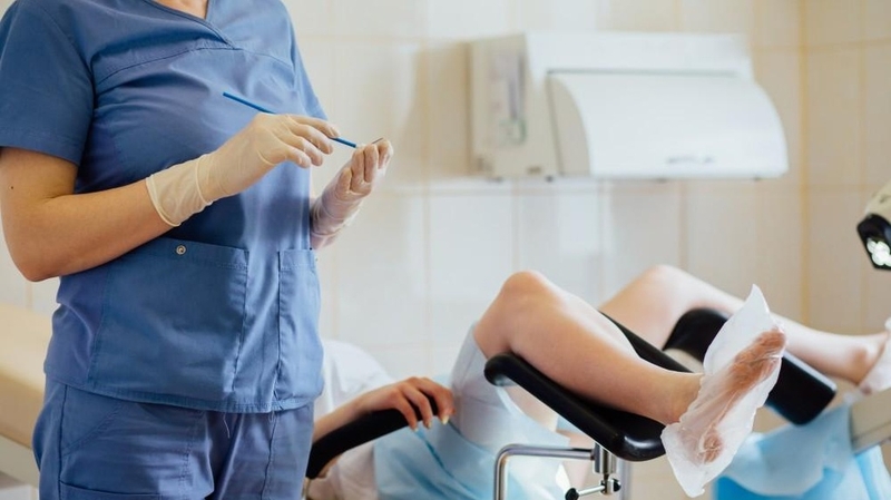 Khi nào nên gặp bác sĩ phụ khoa để khám sàng lọc sức khỏe phụ nữ? 1