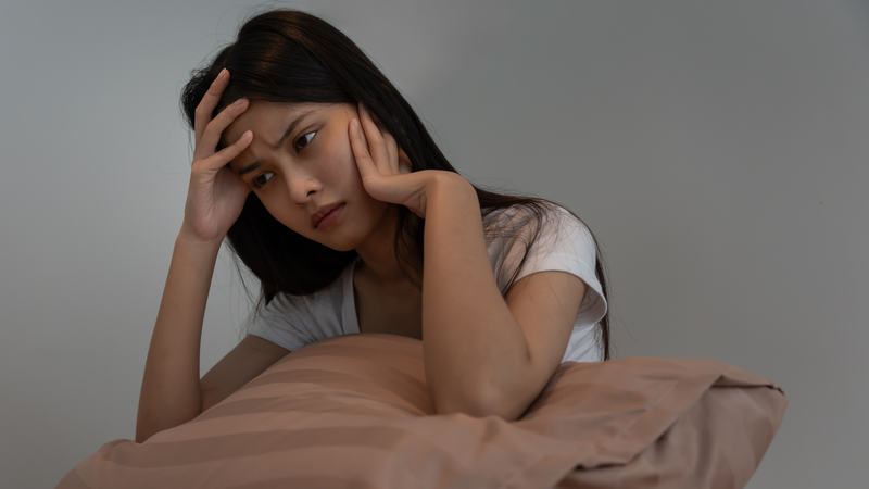Thức giấc giữa đêm và mệt mỏi buổi sáng là dấu hiệu cần lưu ý