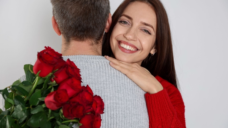 Duy trì đời sống tình dục đều đặn góp phần giúp tinh thần thoải mái và hỗ trợ ổn định ham muốn