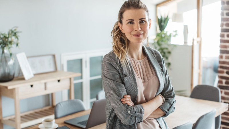 Không phải phụ nữ nào cũng đau bụng kinh, và việc không đau có thể liên quan đến thể trạng cũng như lối sống mỗi người